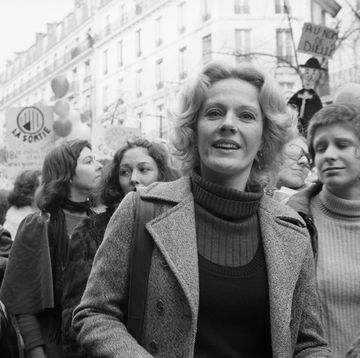 women's demonstration in paris