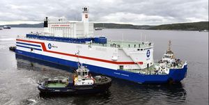 Akademik Lomonosov, barge containing two nuclear reactors, to leave Murmansk for Pevek