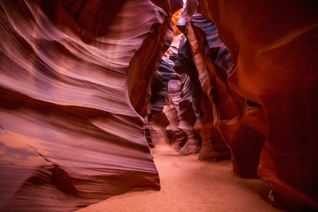 the antelope canyon caves