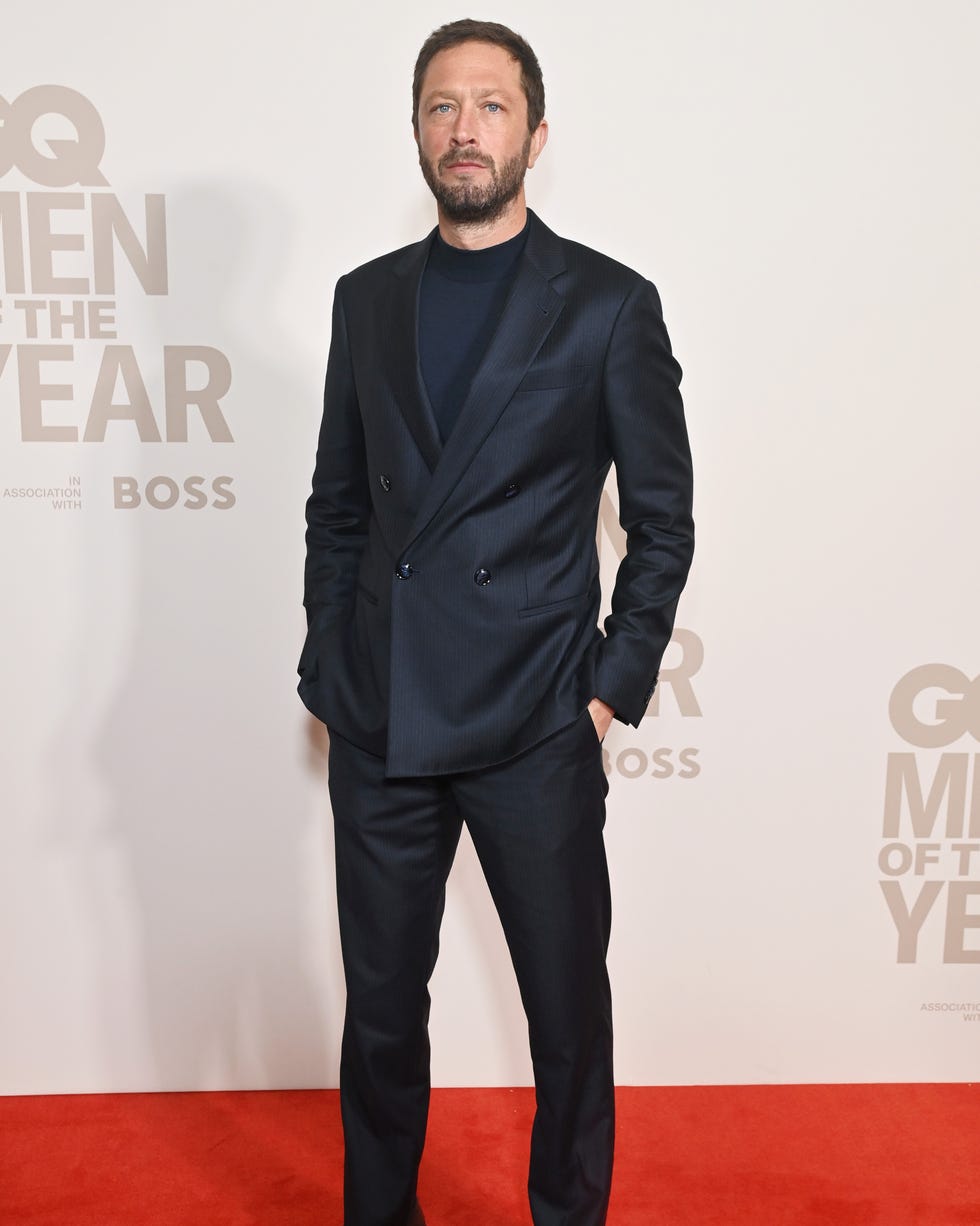 london, england november 15 ebon moss bachrach arrives at the gq men of the year awards in association with boss at the royal opera house on november 15, 2023 in london, england photo by dave benett getty images