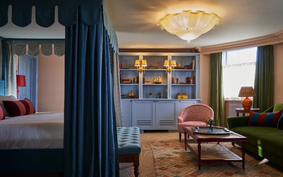 bedroom shot of the mitre hotel