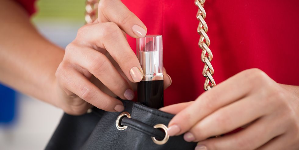 the best way to clean the inside of your handbag