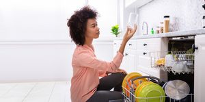 the best way to load your dishwasher