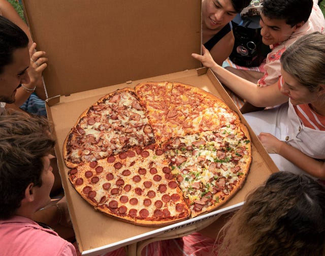Dish, Food, Cuisine, Pizza, Pizza cheese, Junk food, Italian food, Sicilian pizza, Flatbread, Ingredient, 