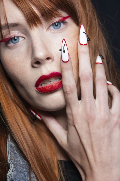 Lip, Face, Nail, Hair, Manicure, Nail care, Red, Finger, Beauty, Skin, 
