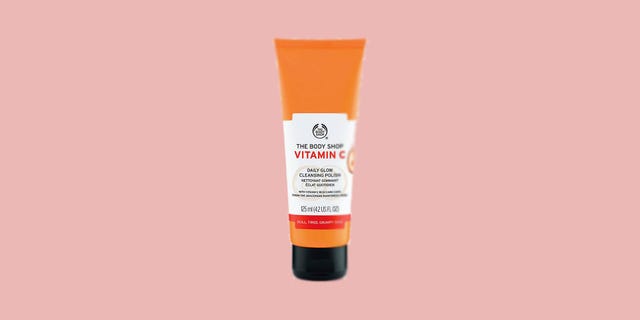 the body shop vitamin c daily glow cleansing polish review