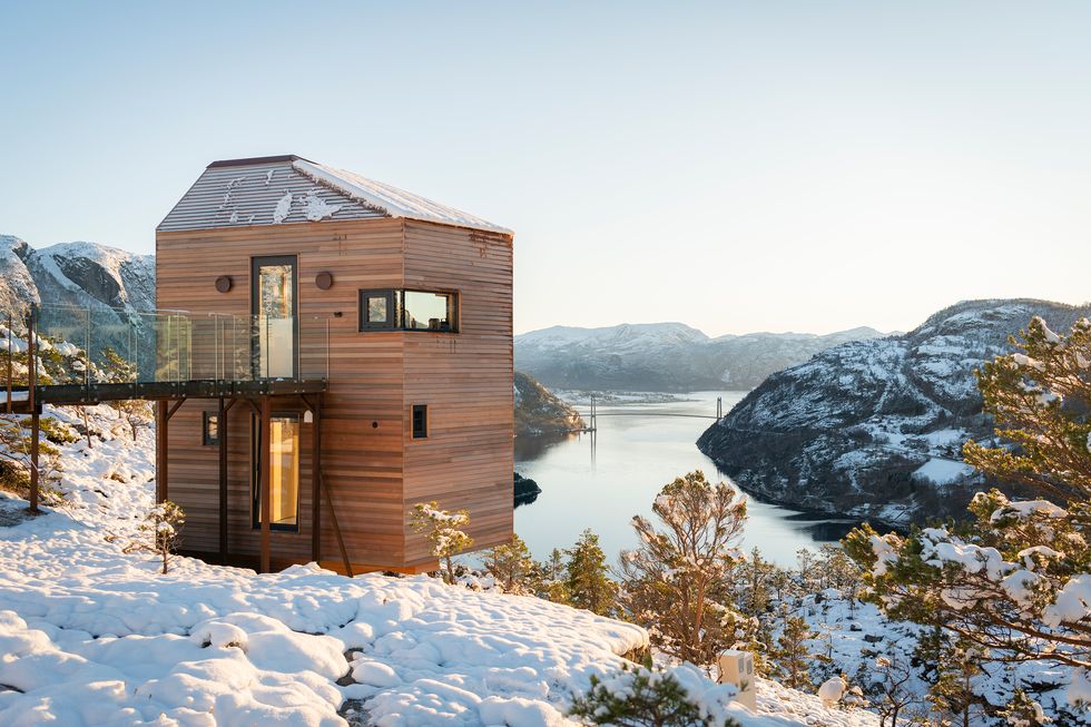 A bold hotel in Lysefjord by Norwegian design company Snøhett