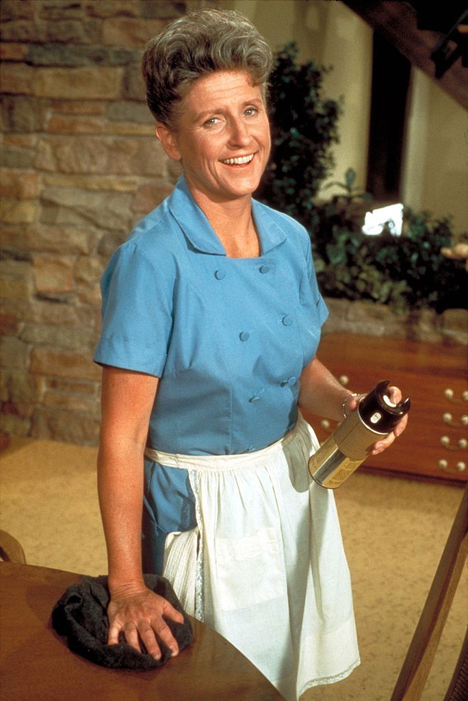 The Real-Life Story Of 'Brady Bunch' Star Ann B. Davis - 'The Brady ...