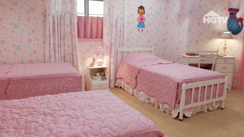 "The Brady Bunch" House Before and After "A Very Brady Renovation" HGTV - The Girls' Room