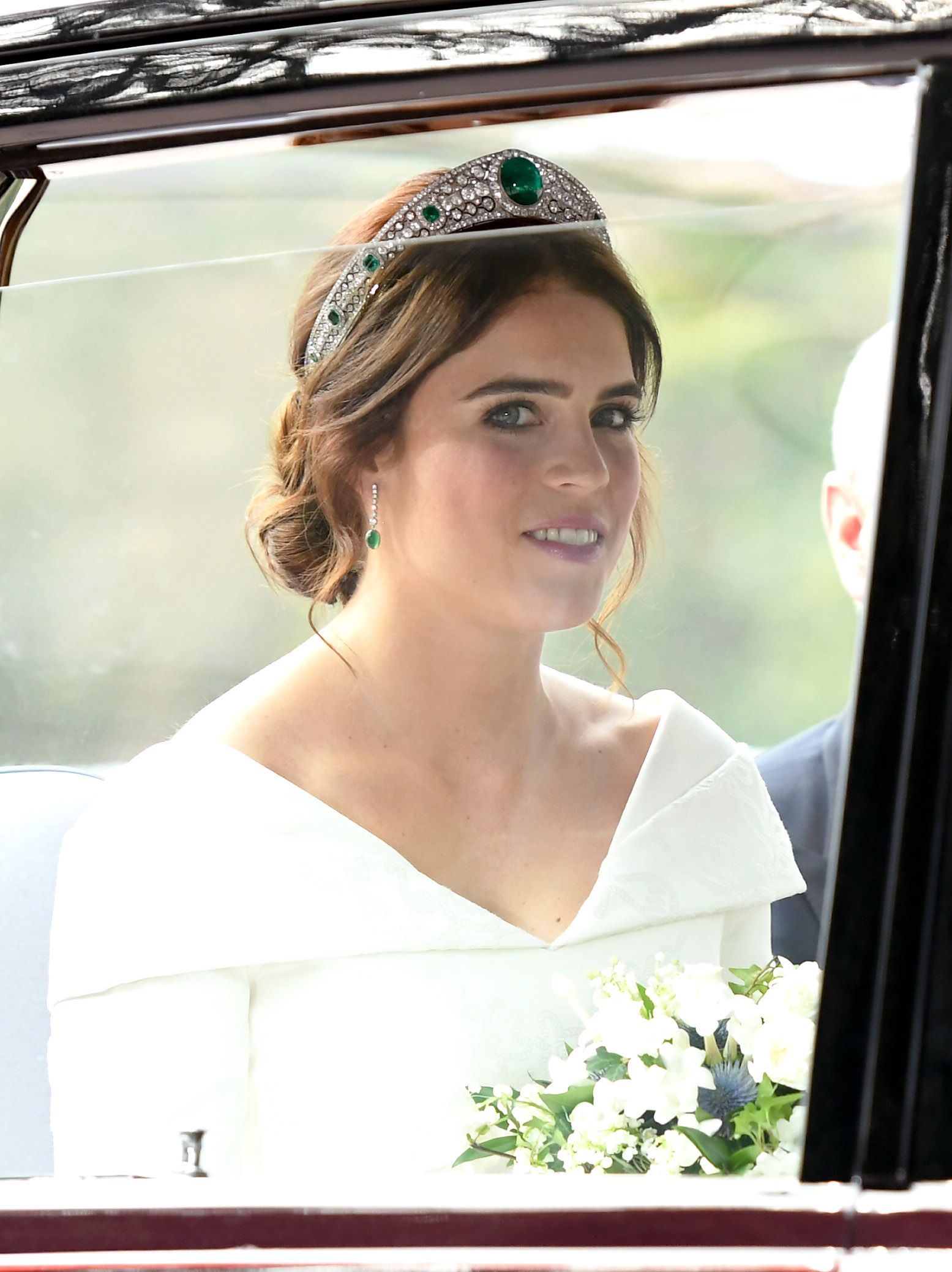 princess eugenie wedding earrings