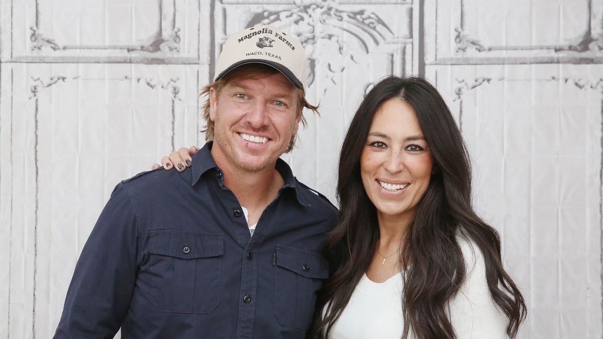 Joanna, Chip Gaines of 'Fixer Upper' talk marriage and season of