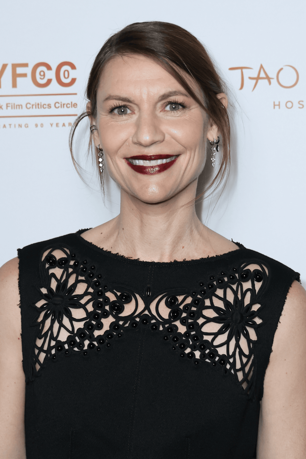 the burgundy lip is back — here’s how to do it right