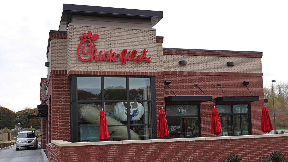 preview for Chick-fil-A Lovers Won't Be Able To Look Away From This Fried Chicken-Topped Cake