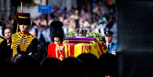 the queen's funeral service and procession
