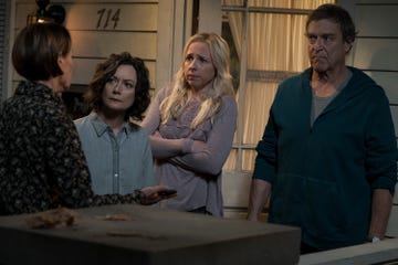 LAURIE METCALF, SARA GILBERT, LECY GORANSON, JOHN GOODMAN