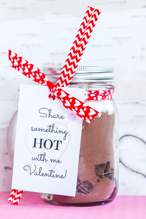 powdered chocolate in mason jar with red and white hearts bow and tag that reads share something hot with me valentine