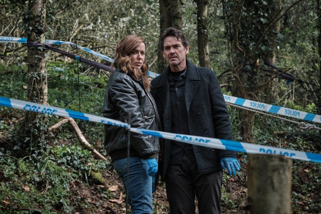 dci jeanette kirkland played by eve myles and di lou stanley played by dougray scott