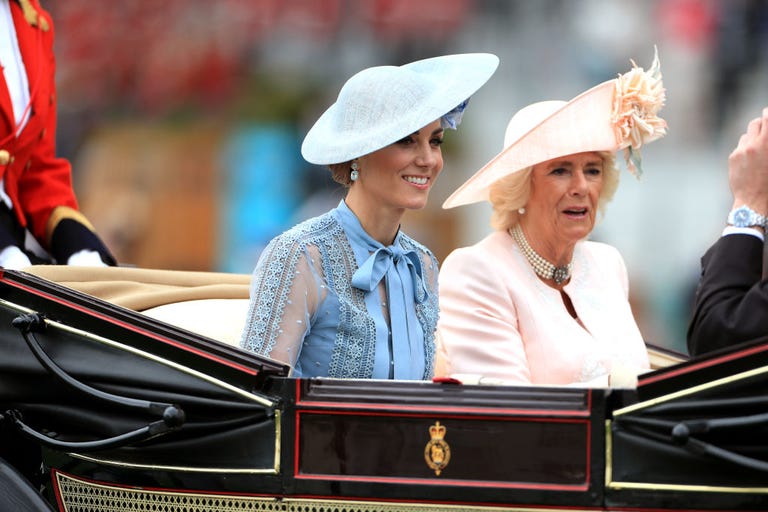 Kate Middleton's Blue Elie Saab Dress & Flower-Accented Hat at Day 1 of ...