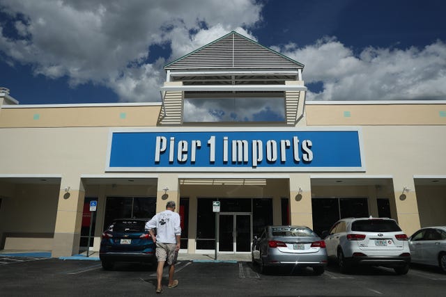 Pier 1 Imports closing all Canadian stores as it files for