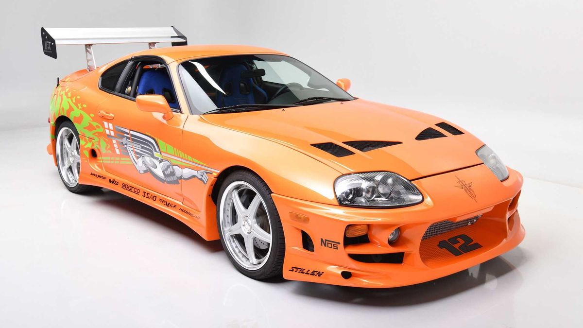 https://hips.hearstapps.com/hmg-prod/images/the-fast-and-the-furious-toyota-supra-subasta-1624180933.jpg?crop=1xw:1xh;center,top&resize=1200:*