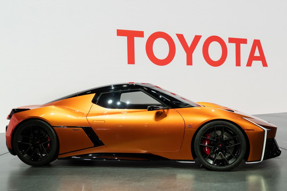 Toyota's FT-Se Is a Gorgeous EV Sports Car Concept