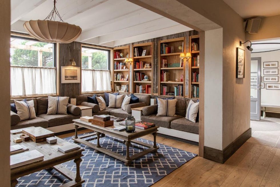 best dog-friendly hotels uk best dog friendly hotels uk