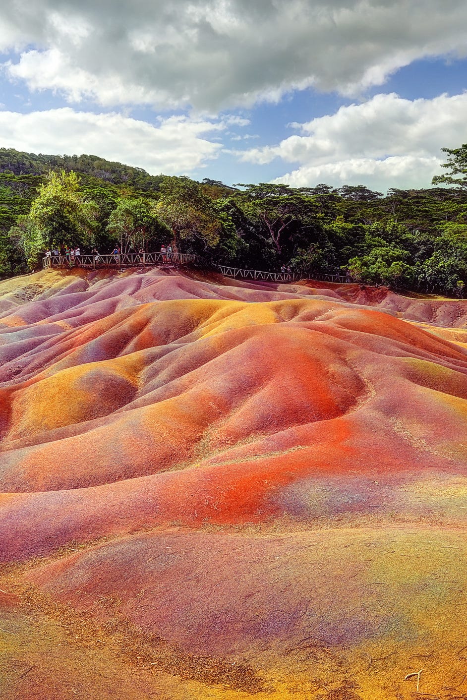 the geological formation "Seven Coloured Earths"