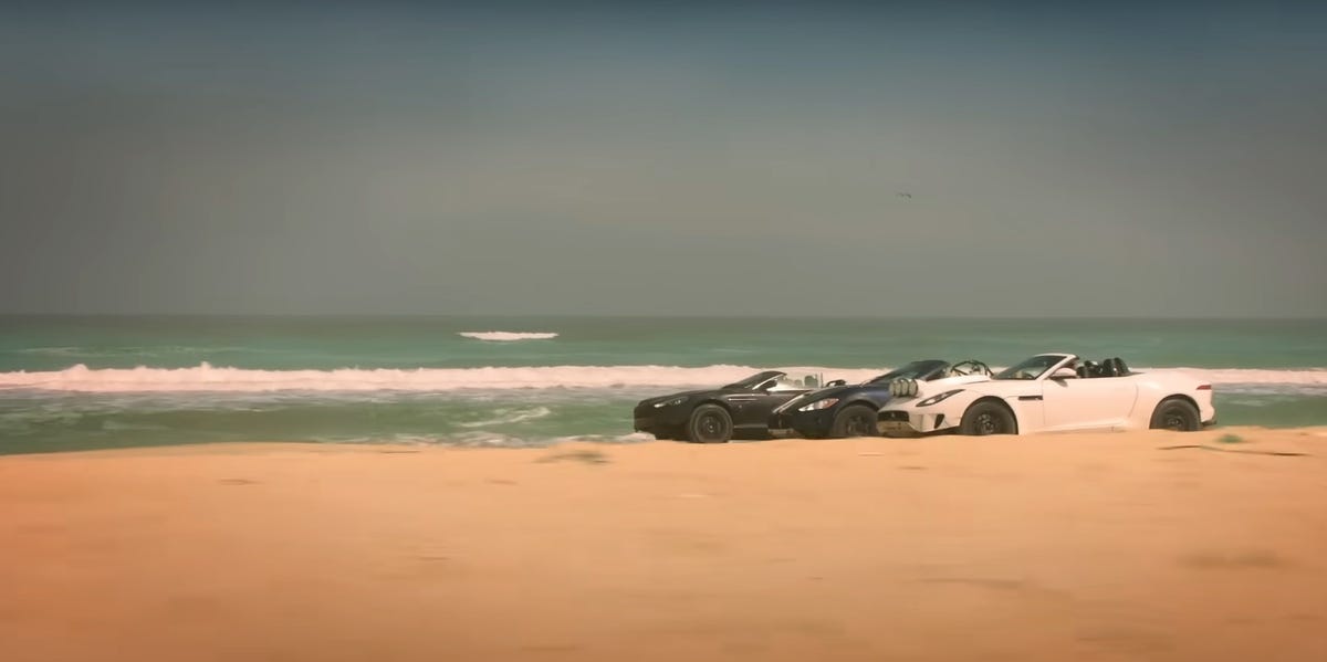Grand Tour Sand Job Music Eudora Malinda everything-wrong-with-richard-hammond-s-off-road-aston-martin-from-sand
