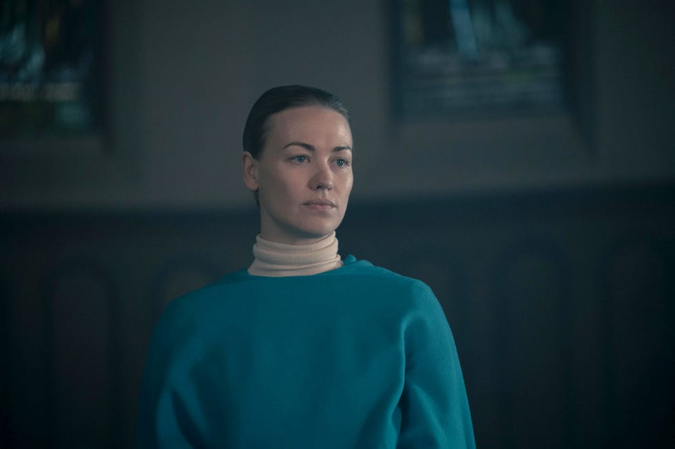 yvonne strahovski, the handmaid's tale, season 5