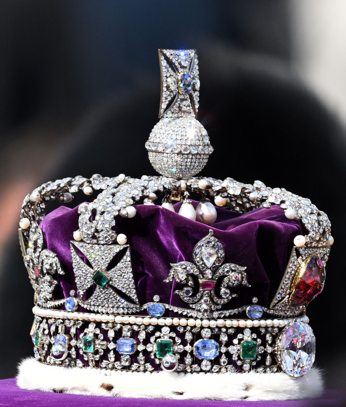 the-imperial-state-crown-is-seen-during-the-procession-for-news-photo-1663163148.jpg