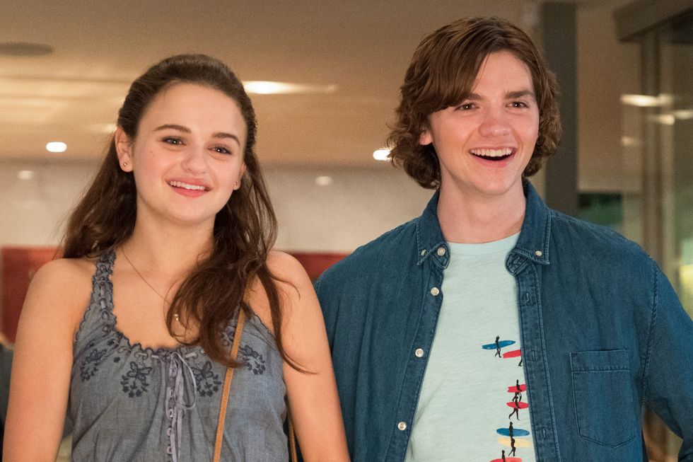 the kissing booth, joey king, joel courtney