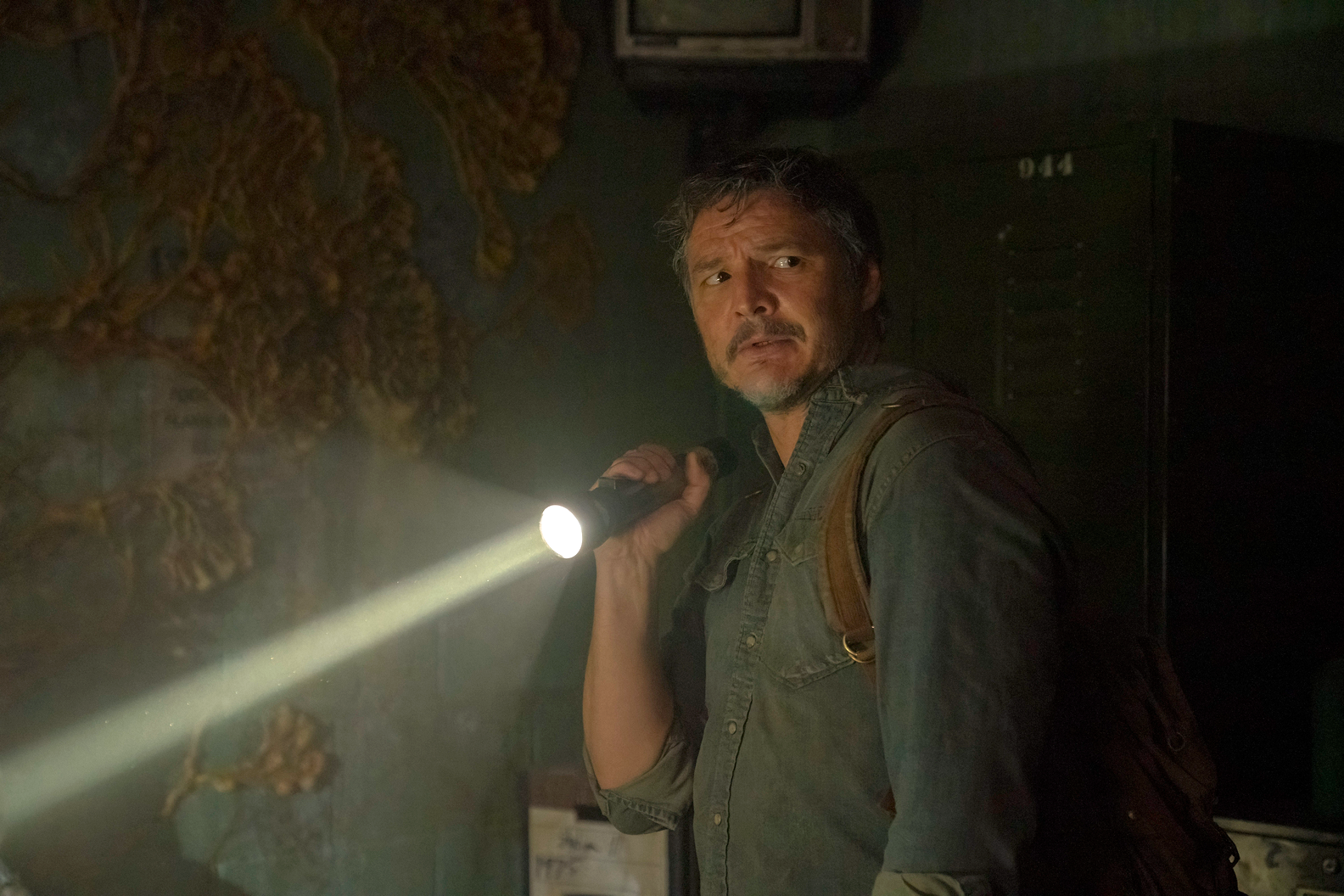 The Last of Us': Pedro Pascal e Bella Ramsey aparecem em nova imagem  oficial - CinePOP