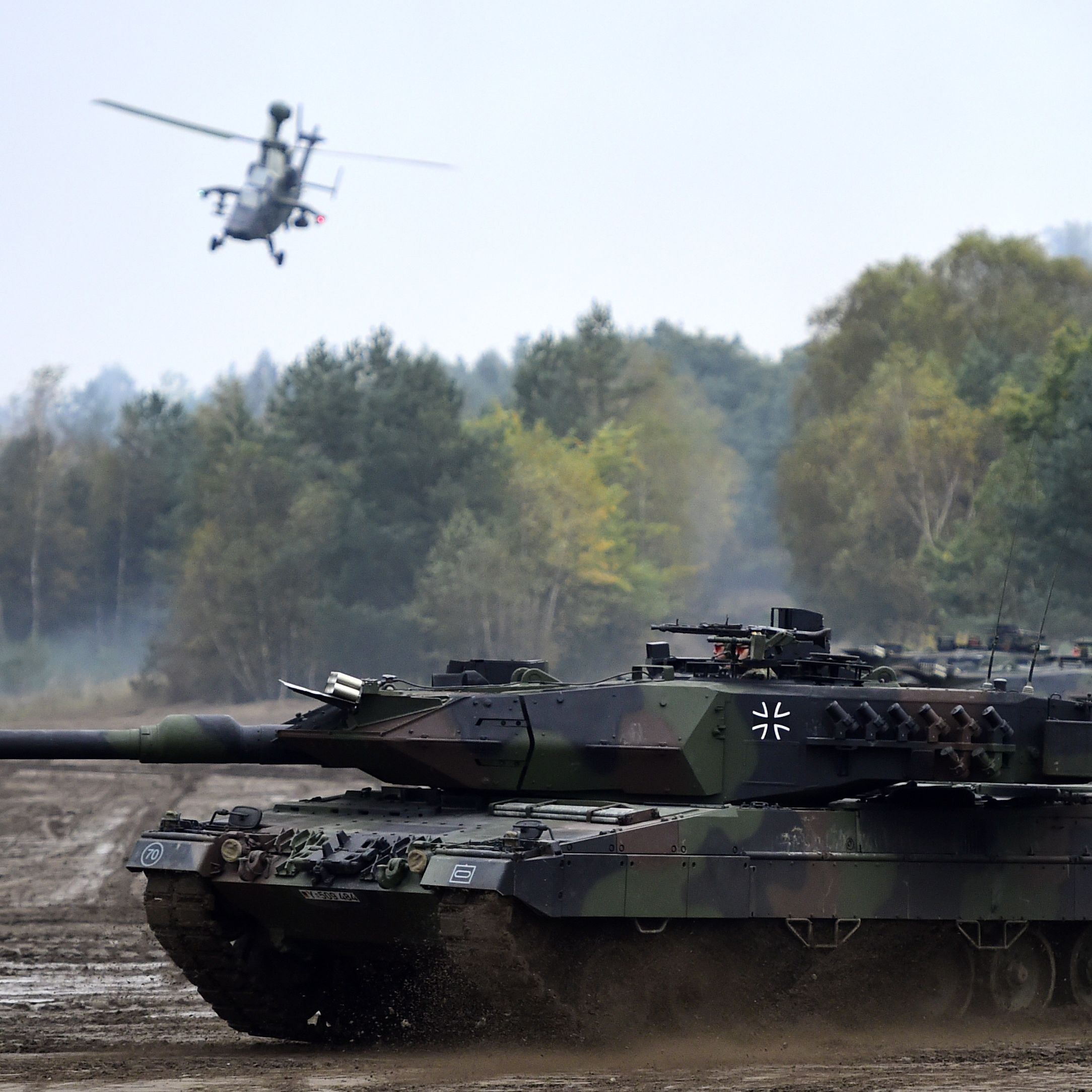 Behind the Leopard 2: The NATO Tank Headed to Ukraine That Everyone Is Talking About