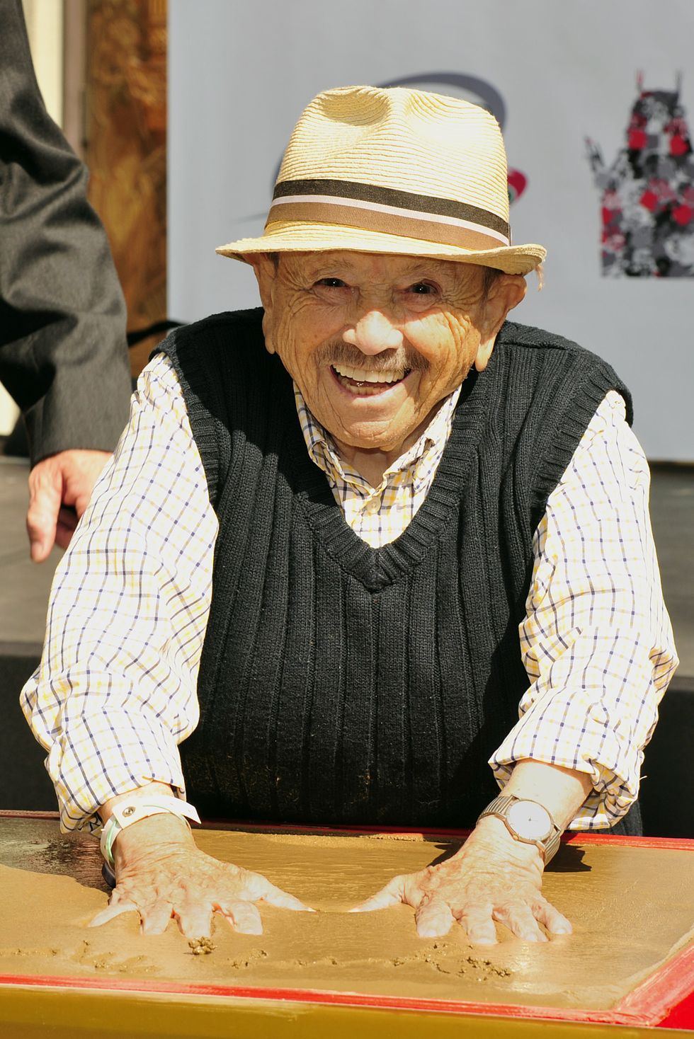 Handprint-Footprint Ceremony For "The Lollipop Kid" Jerry Maren, 93, Last Of The Munchkins From "The Wizard Of Oz"