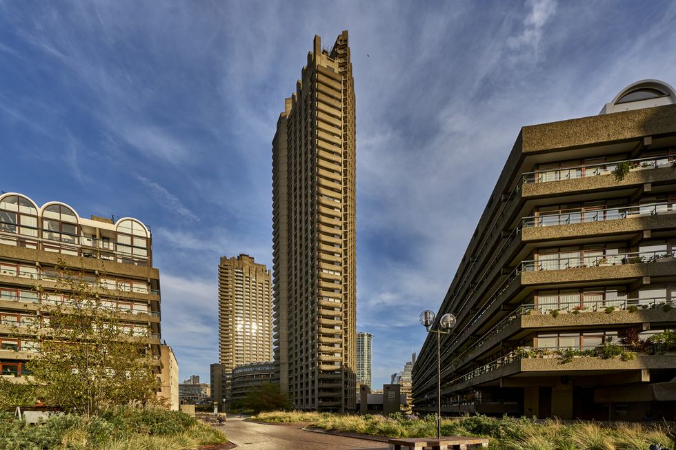 the london barbican residential building complex in the city of london