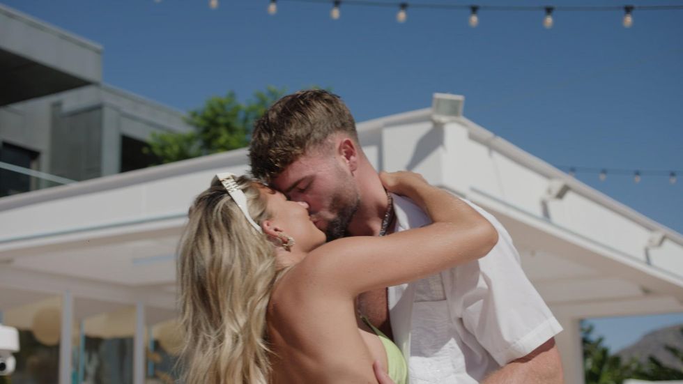 the love island all stars voting figures show the final was unbelievably close
