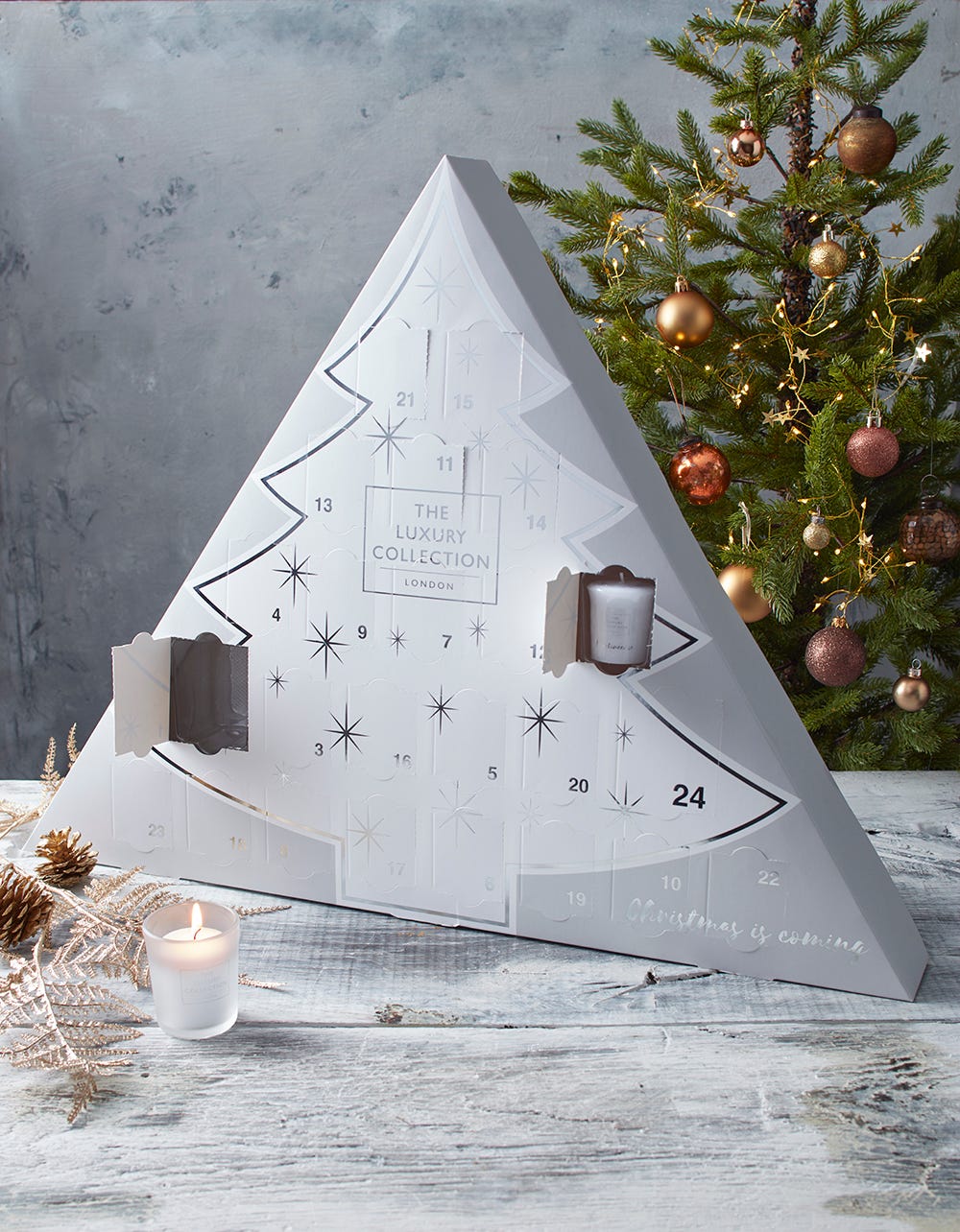 Lidl's Candle Advent Calendar Is Perfect For Christmas Dinner Parties