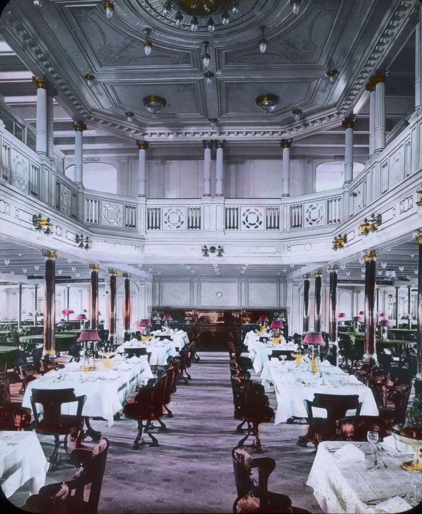 The Luxury Dining Hall Of The Rms Titanic News Photo 1643817406 