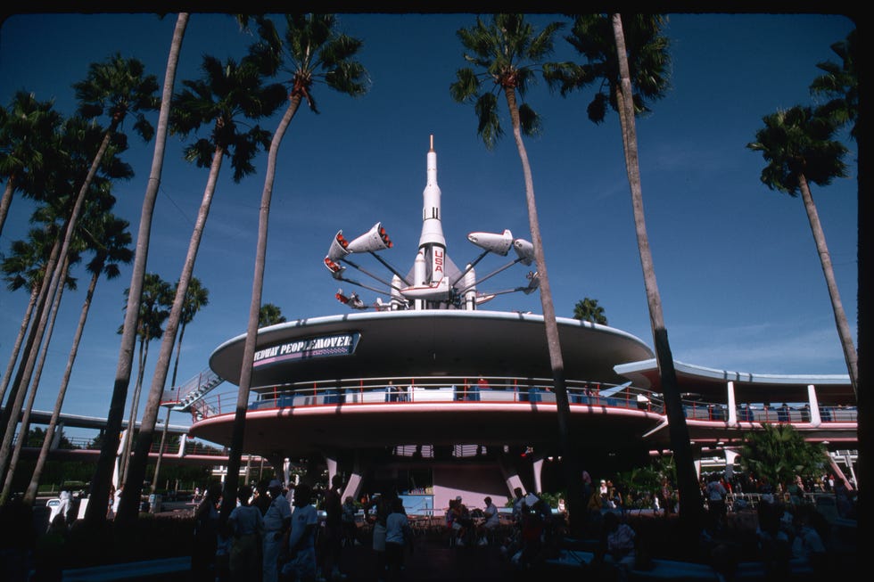 best disney photos through the years, the magic kingdom, disney world