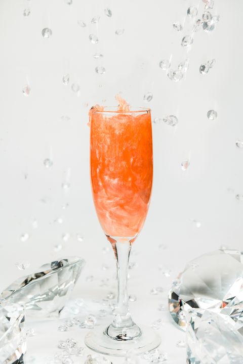 Drink, Champagne cocktail, Non-alcoholic beverage, Cocktail, Alcoholic beverage, Fizz, Wine cocktail, Spritzer, Bellini, Distilled beverage, 