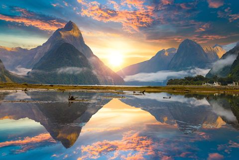 the milford sound fiord fiordland national park new zealand