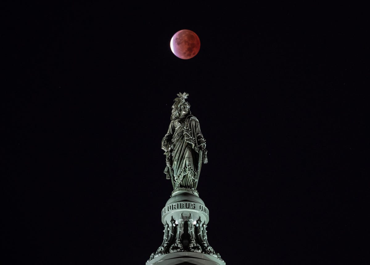 Beaver Moon Lunar Eclipse Photos 2021 - Partial Lunar Eclipse in Photos