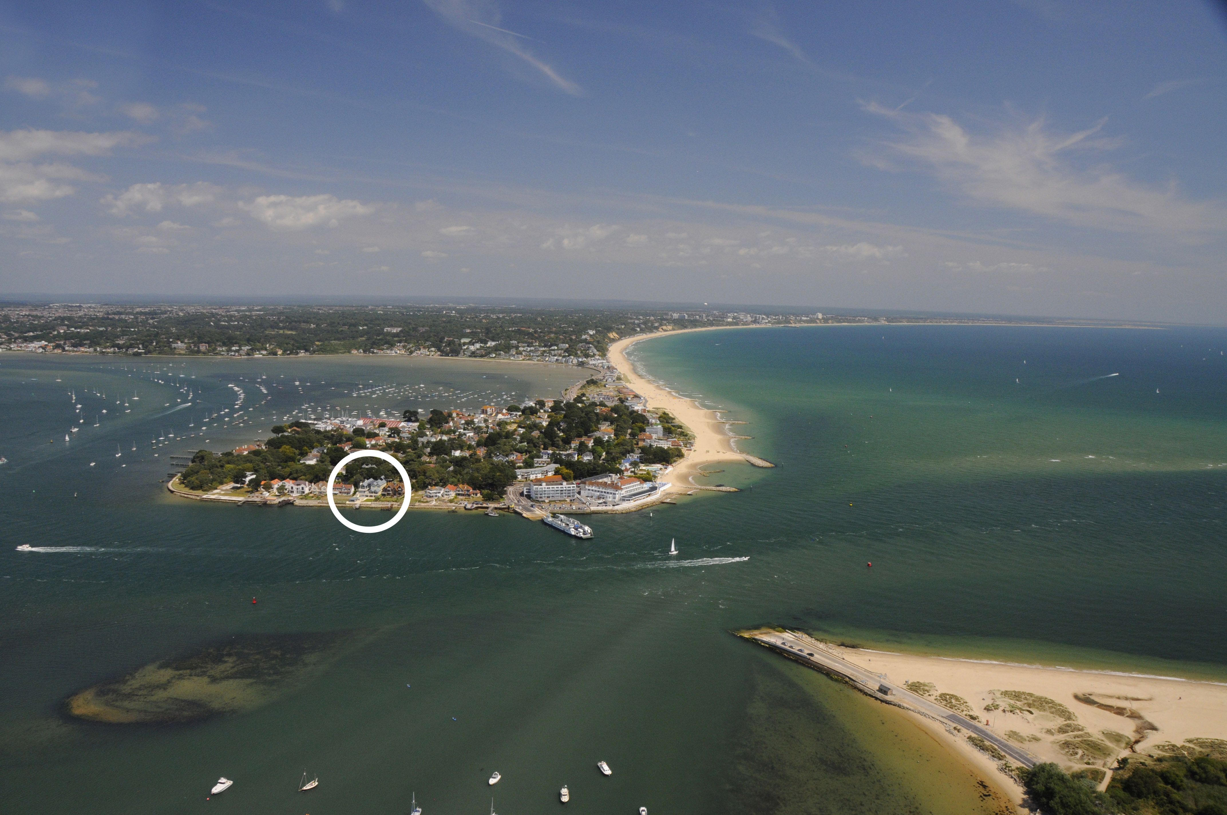 Sandbanks Super House Now For Sale Luxury Property For Sale In Dorset   The Moorings Sandbanks Dorset Aerial Savills 1526401132 