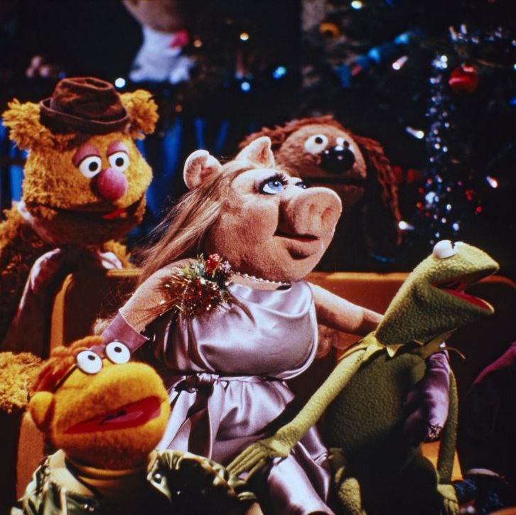 the muppet show miss piggy kermit fozzie bear