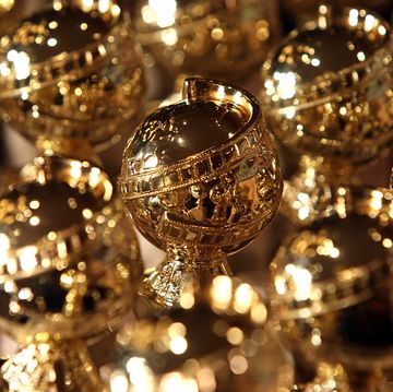 unveiling of the new 2009 golden globe statuettes