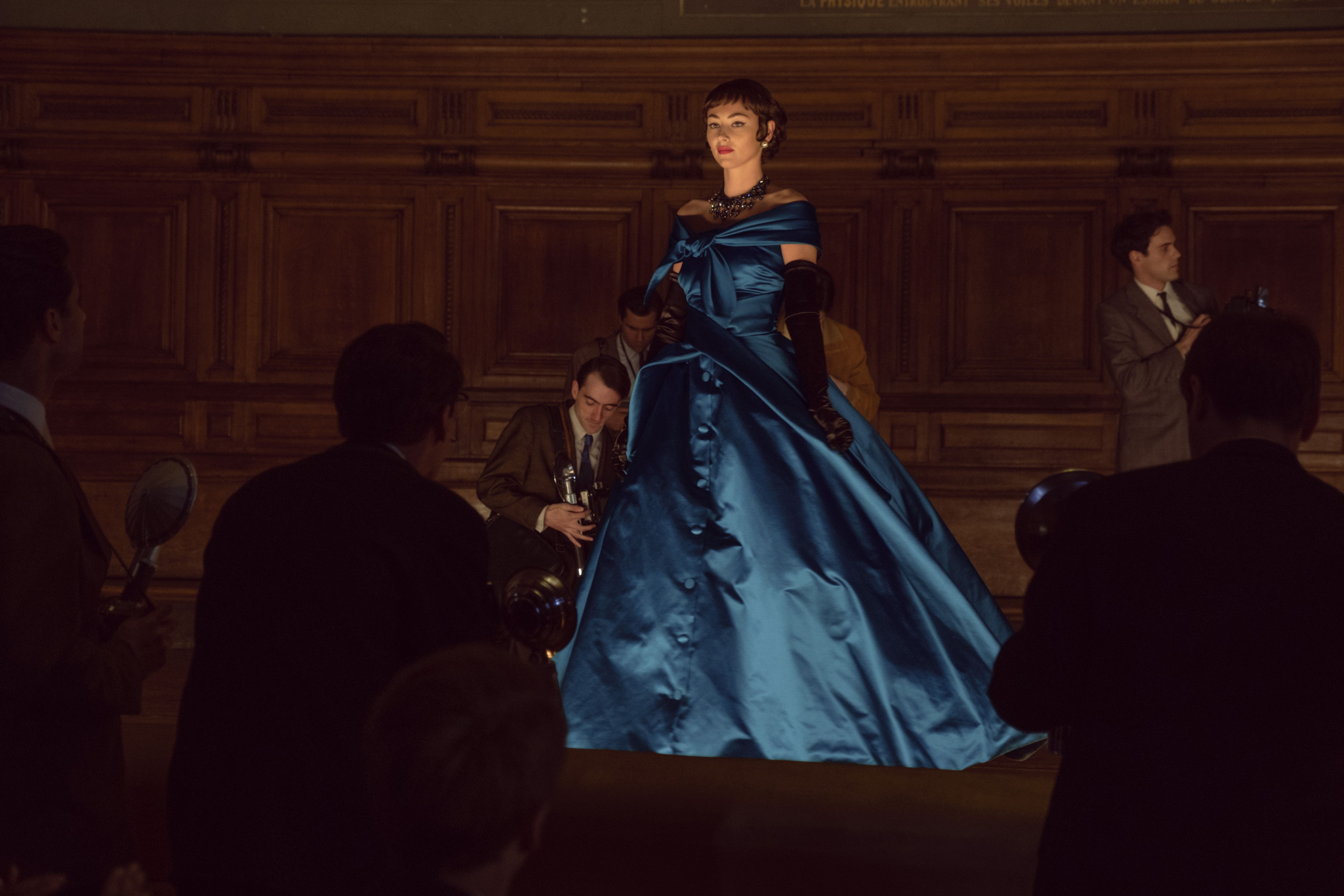 Nicole Kidman Reimagines the Little Black Dress for 'Expats' Red Carpet