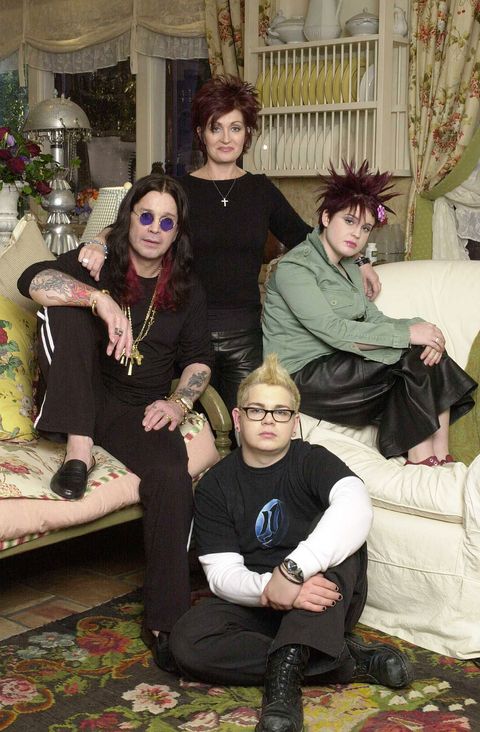 ozzy osbourne and his family to appear on mtv sitcom
