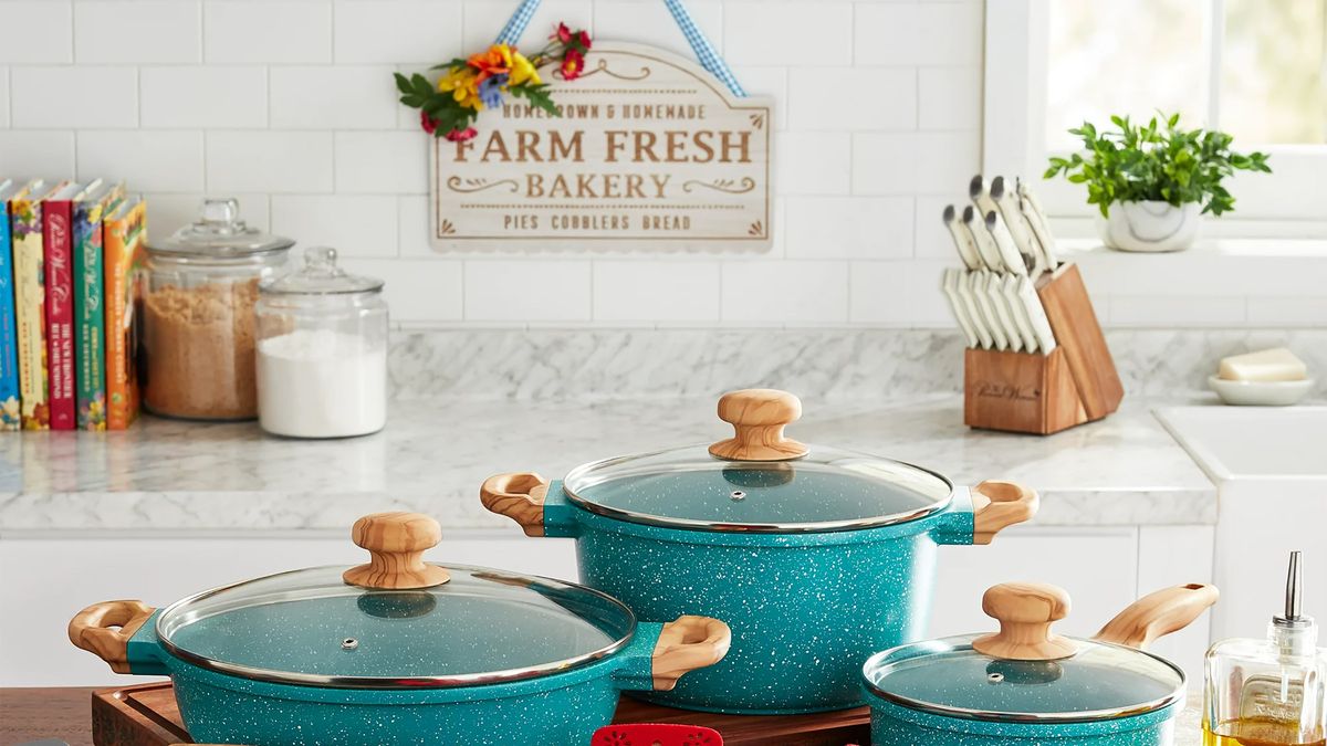The Pioneer Woman Frontier Speckle Aluminum 10-Piece Cookware Set,  Turquoise