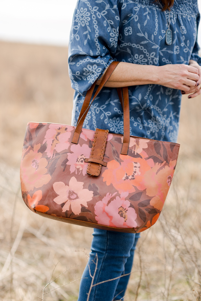 Where to Buy Ree Drummond's Favorite Bag from The Pioneer Woman