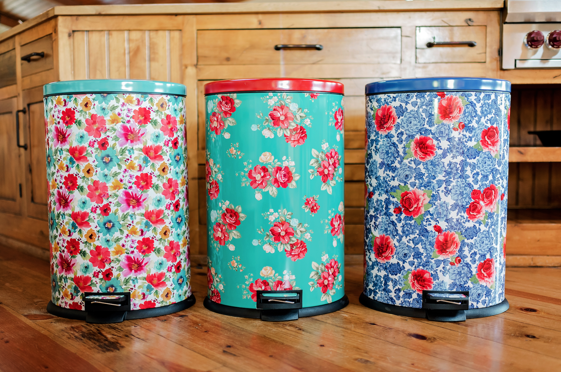 The Pioneer Woman Trash Cans - Ree Drummond Trash Cans at Walmart